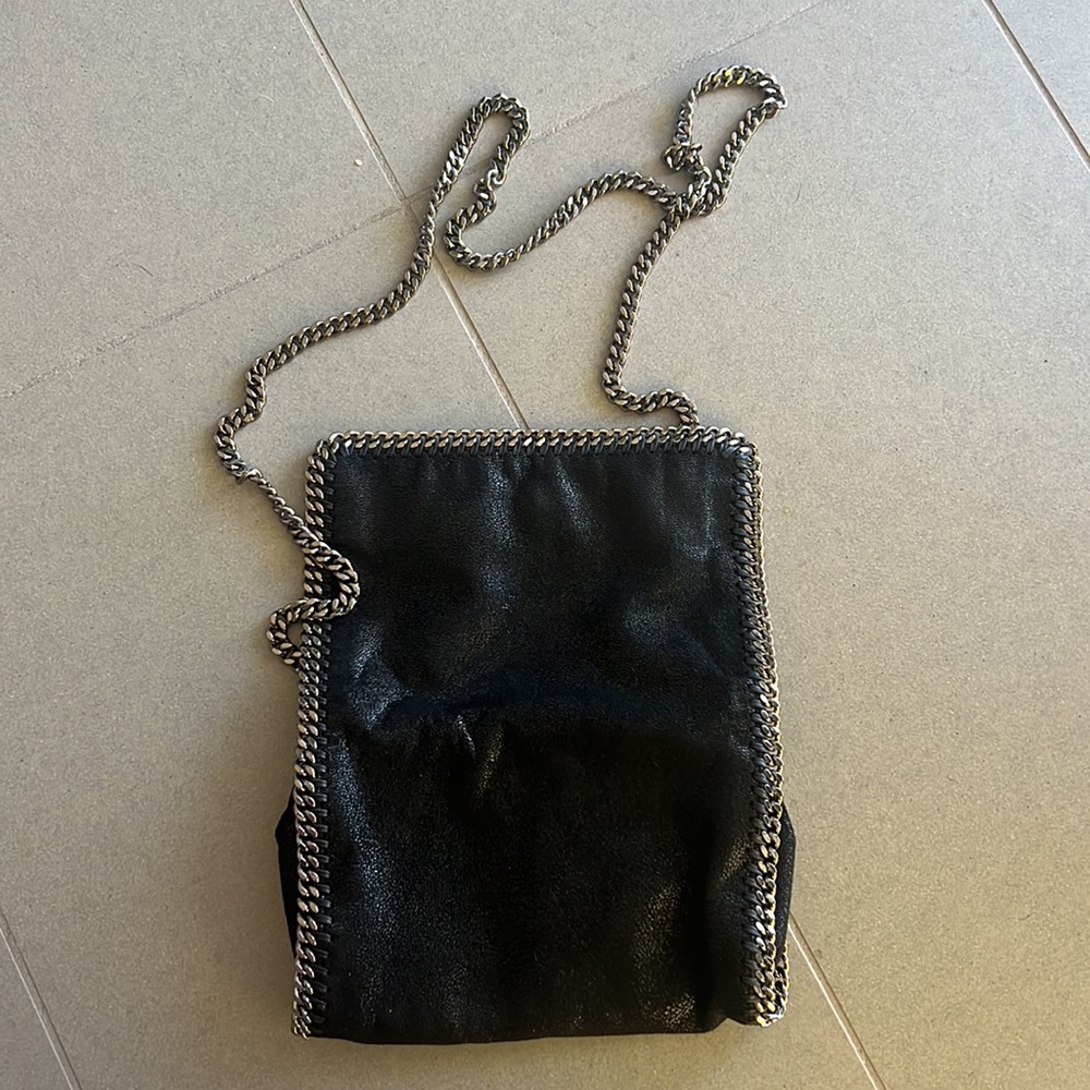 Stella McCartney shaggy deer Falabella crossbody bag in black - Picture 7 of 9